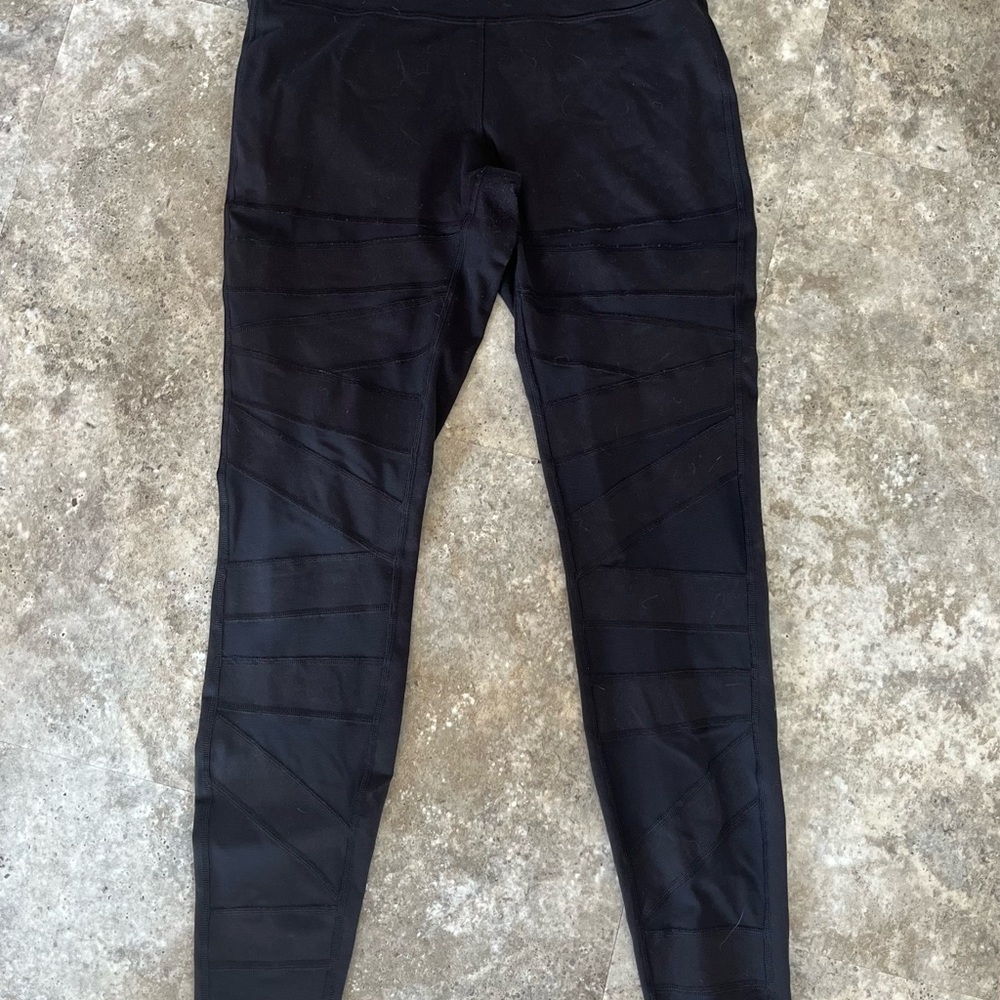 Lululemon Black Align Leggings w/ Mesh Detailing, 8 Regular